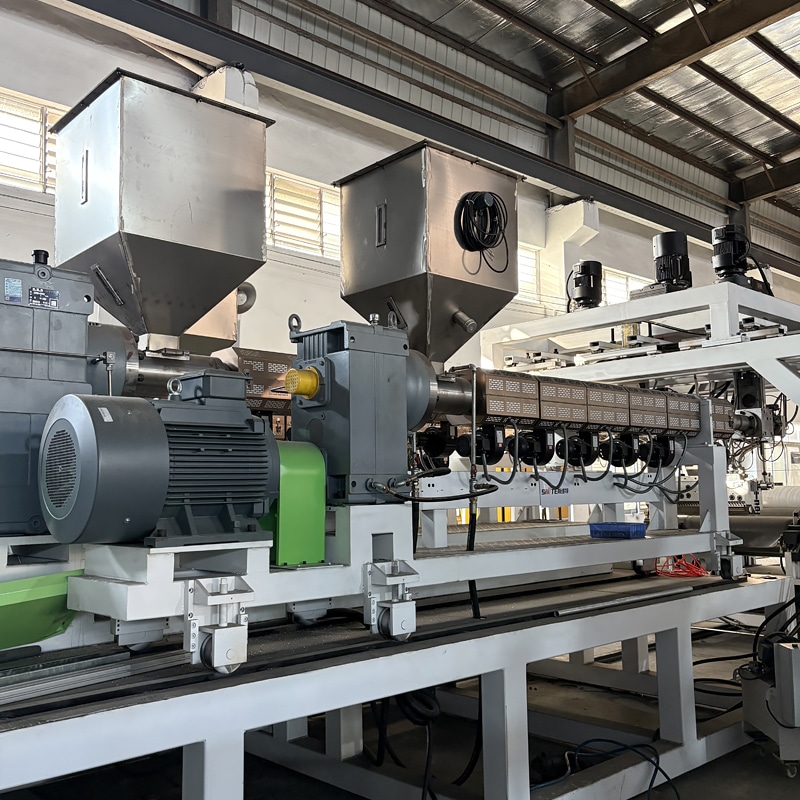 ABA-Three-Layer-Co-Extrusion-Sheet-Extrusion-Line-Workshop