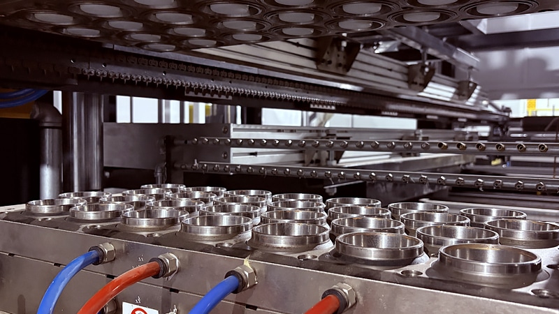 Plastic cup machine Molding--in-mold-cutting