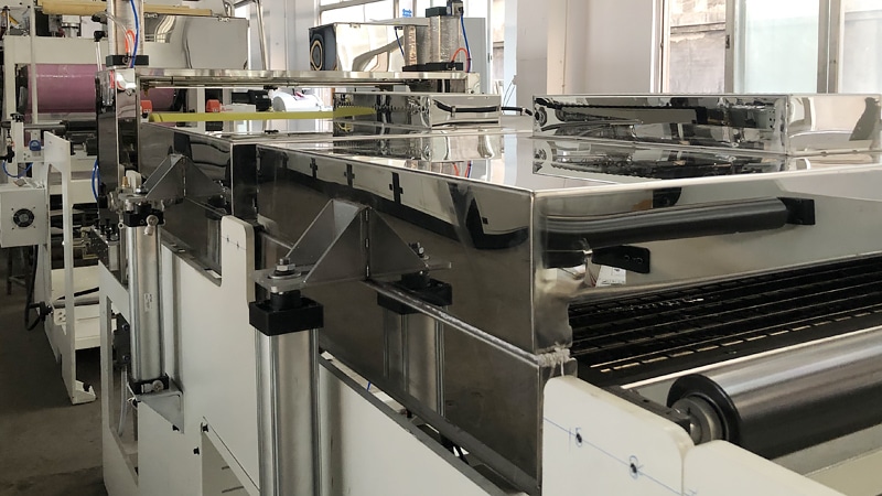 plastic-sheet-oven-unit